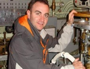 «Εχασα το καμάρι μου»: Σπαραγμός από τον πατέρα του ταγματάρχη που έχασε τη ζωή του! (βίντεο)